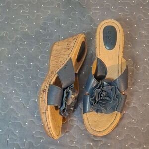 b.o.c. Navy Wedge Sandals with Floral Detail size 10